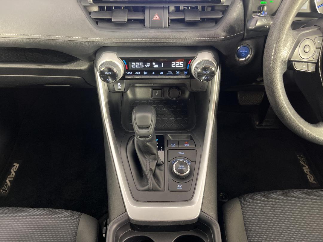 Photo '18' of Toyota Rav4