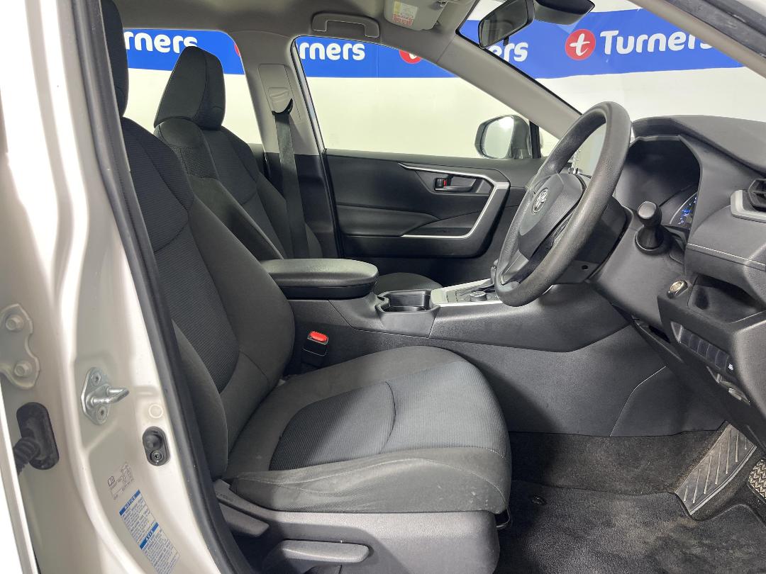 Photo '16' of Toyota Rav4 Photo '16' of Toyota Rav4