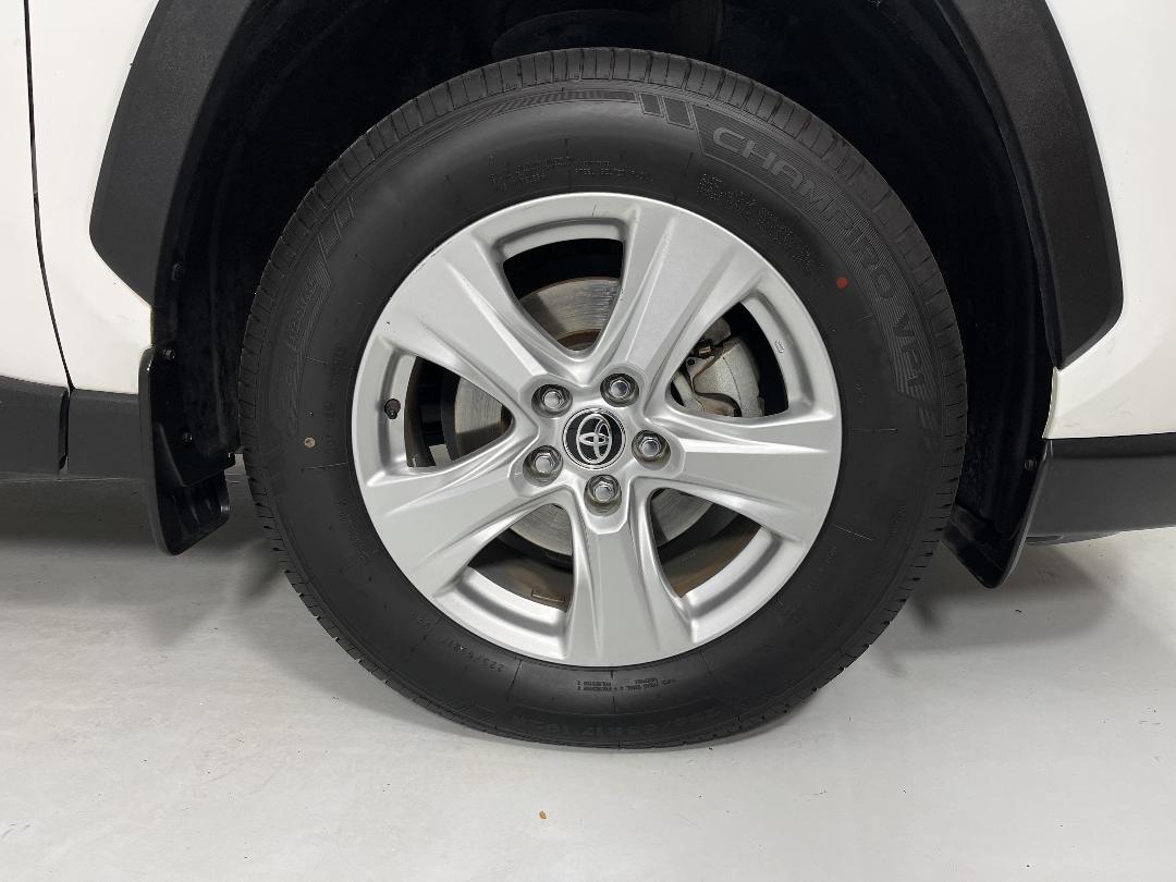 Photo '9' of Toyota Rav4