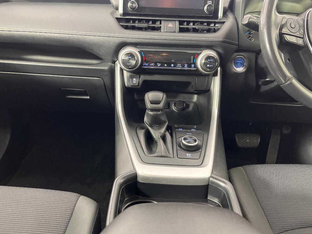 Photo '18' of Toyota Rav4