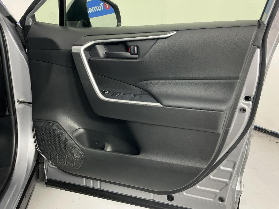 Photo '15' of Toyota Rav4 Photo '15' of Toyota Rav4