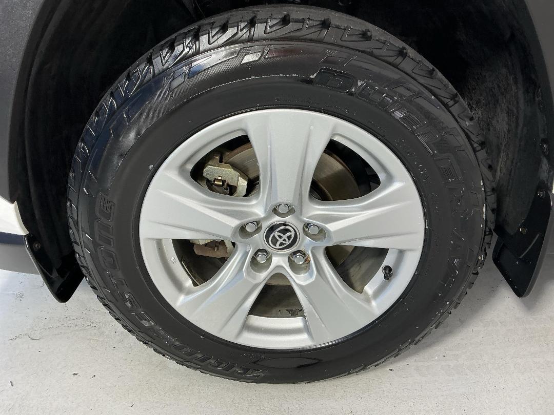 Photo '10' of Toyota Rav4 Photo '10' of Toyota Rav4