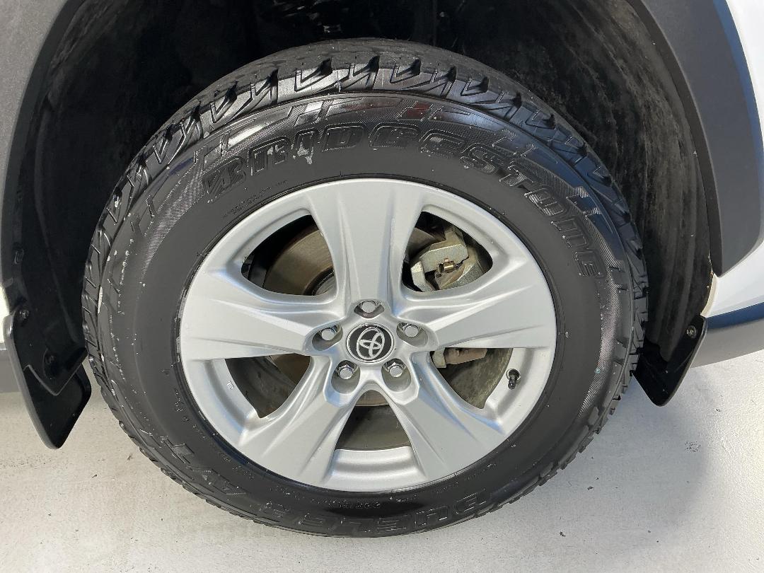 Photo '9' of Toyota Rav4 Photo '9' of Toyota Rav4