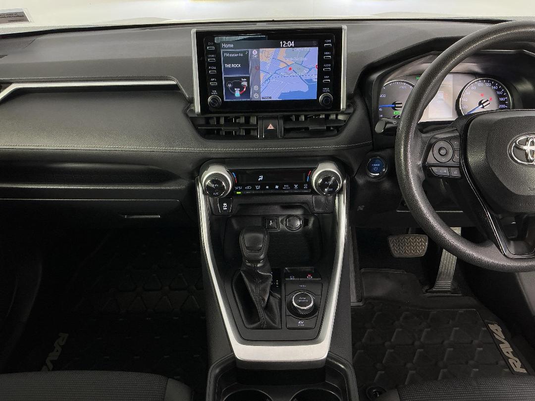 Photo '18' of Toyota Rav4 Photo '18' of Toyota Rav4