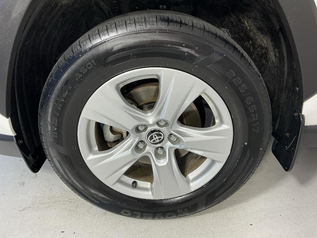 Photo '10' of Toyota Rav4 Photo '10' of Toyota Rav4