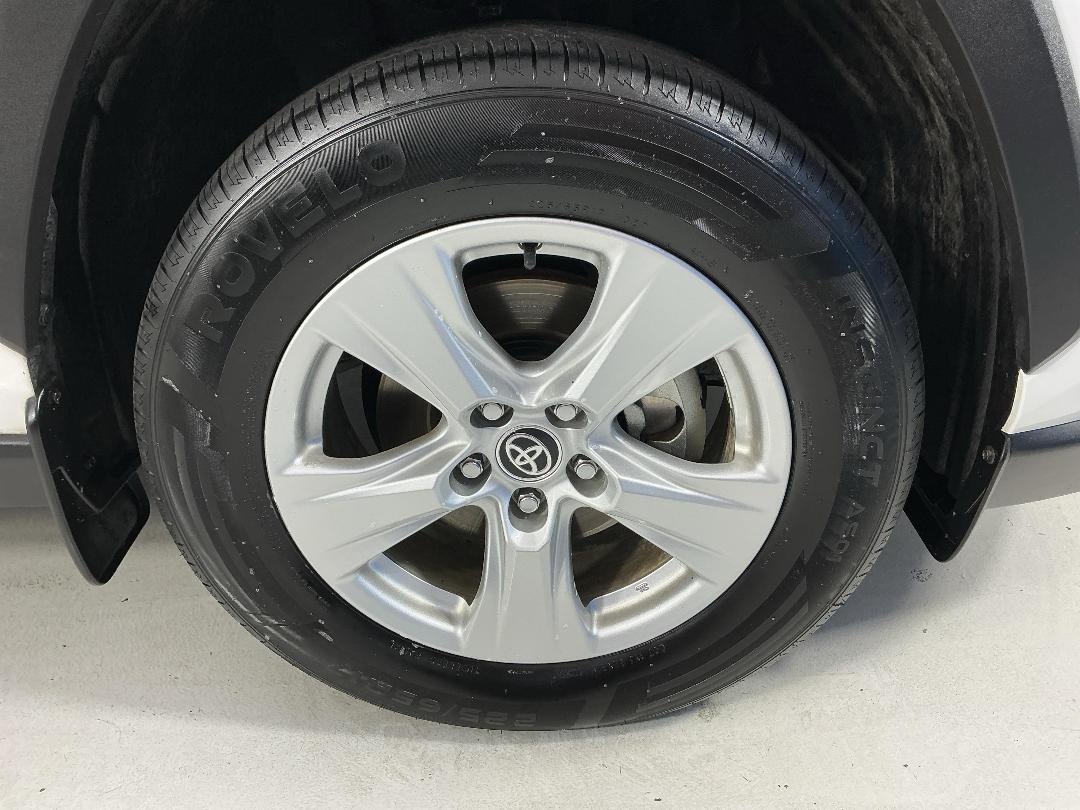 Photo '9' of Toyota Rav4 Photo '9' of Toyota Rav4