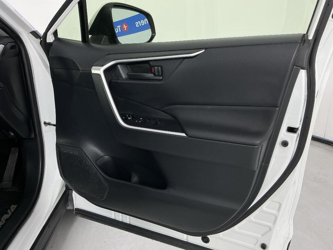 Photo '15' of Toyota Rav4 Photo '15' of Toyota Rav4