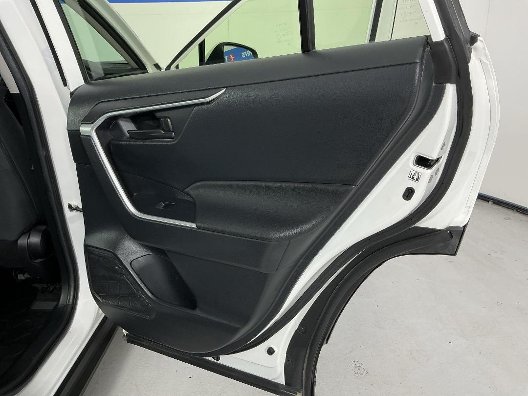 Photo '19' of Toyota Rav4 Photo '19' of Toyota Rav4