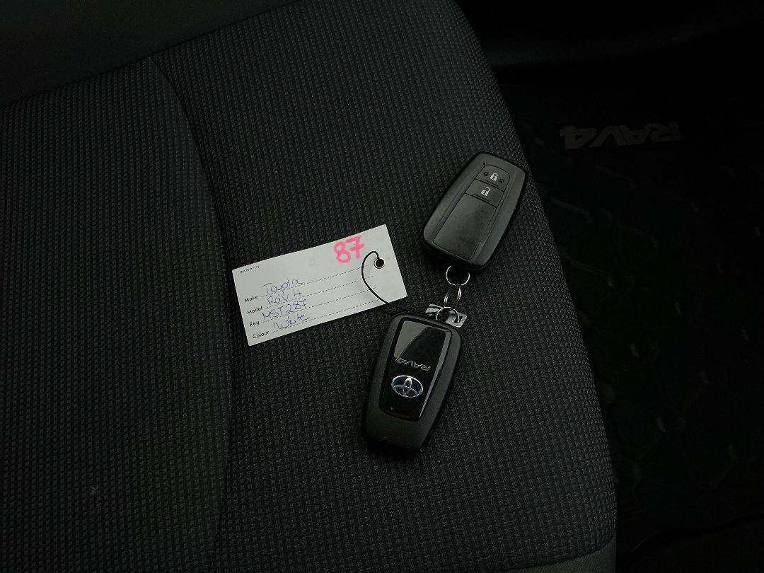 Photo '22' of Toyota Rav4 Photo '22' of Toyota Rav4