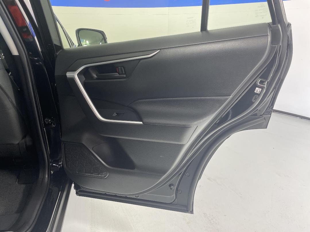 Photo '19' of Toyota Rav4