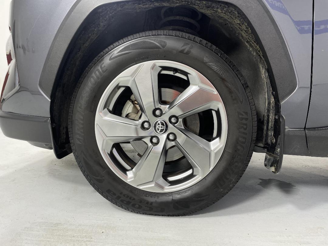 Photo '10' of Toyota Rav4