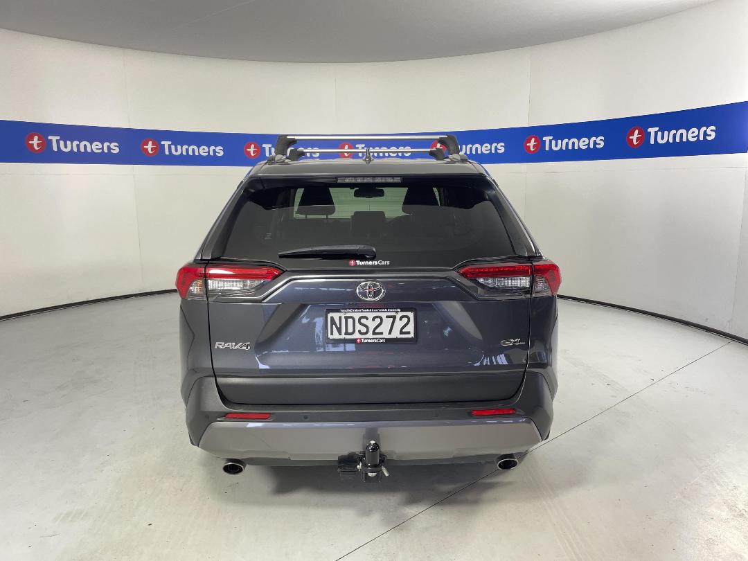 Photo '6' of Toyota Rav4