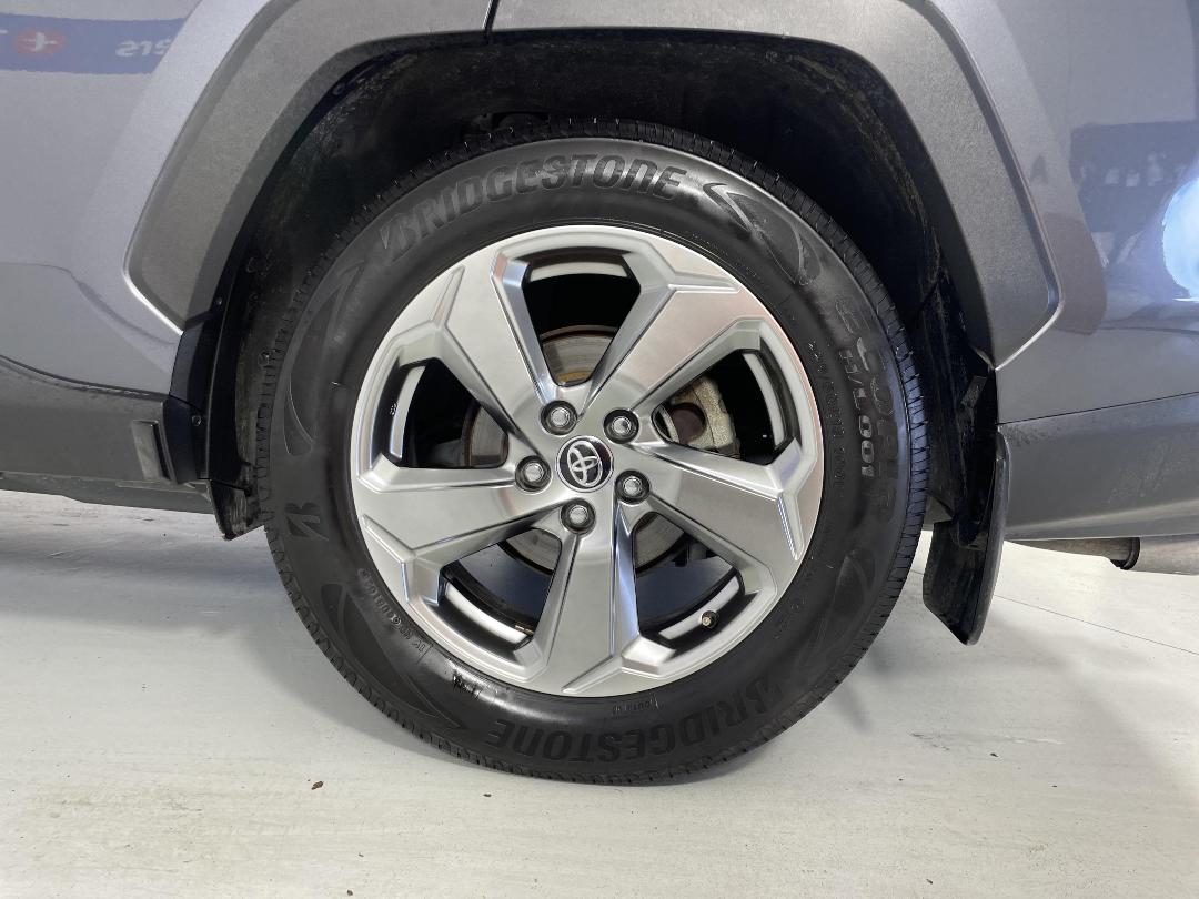 Photo '11' of Toyota Rav4