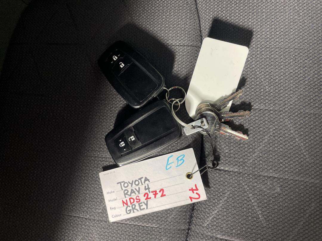 Photo '22' of Toyota Rav4