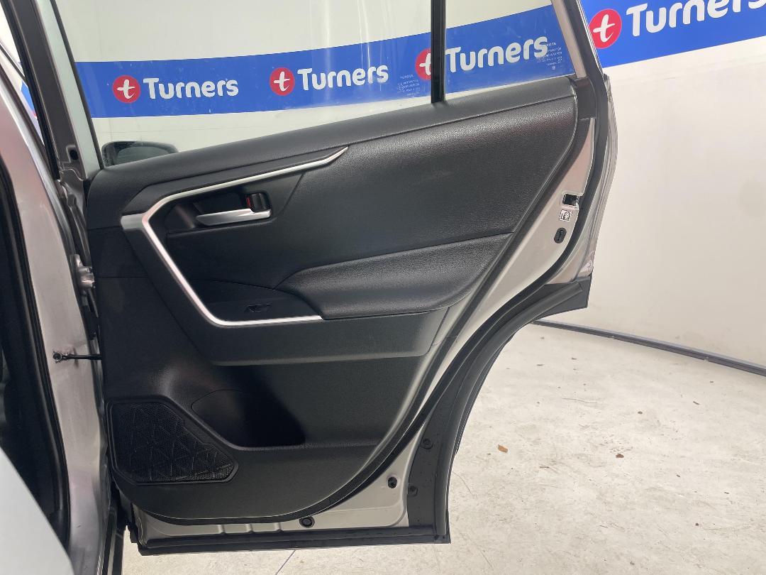 Photo '19' of Toyota Rav4