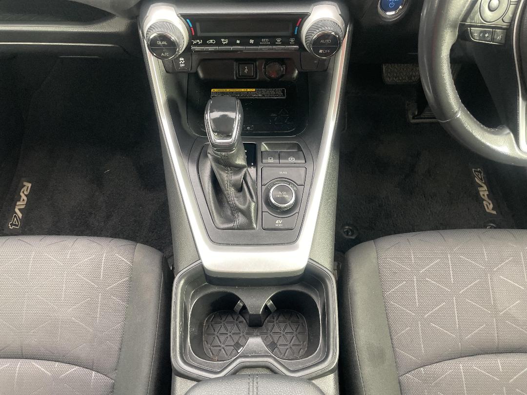 Photo '18' of Toyota Rav4