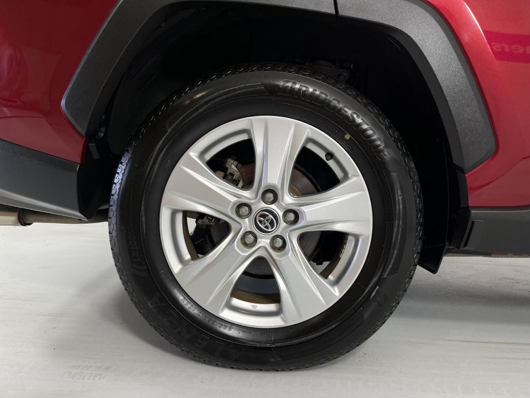 Photo '12' of Toyota Rav4