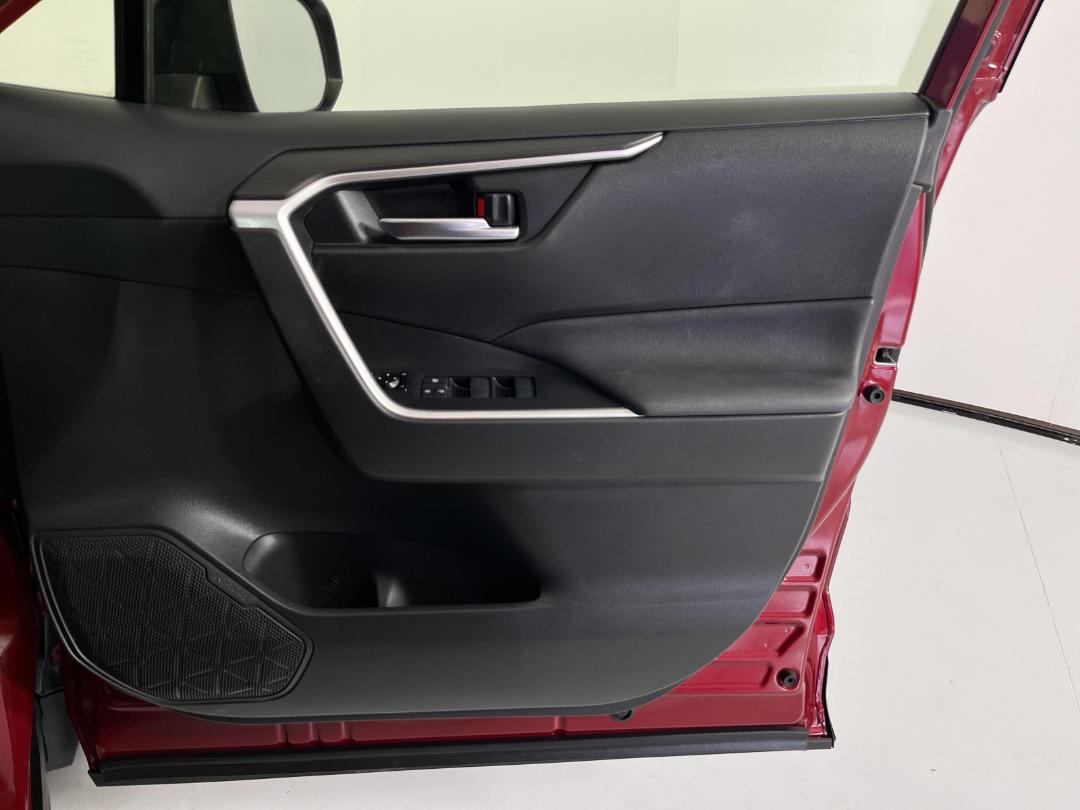 Photo '15' of Toyota Rav4