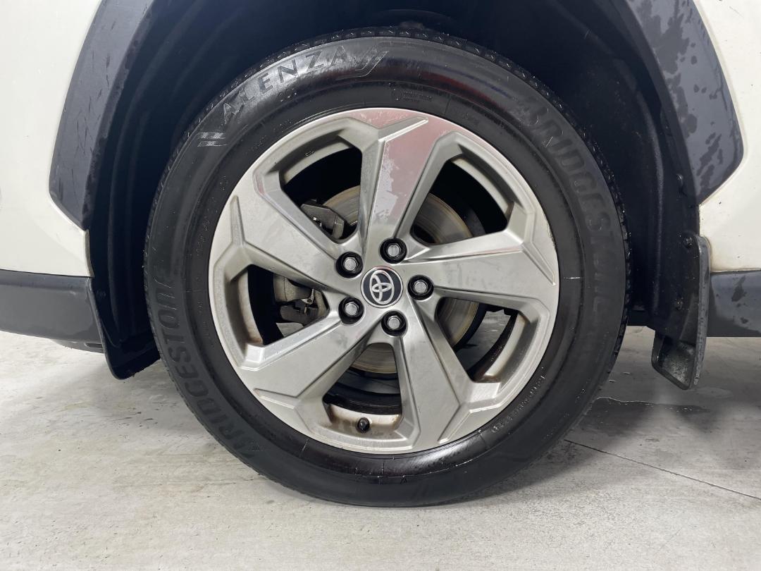 Photo '10' of Toyota Rav4