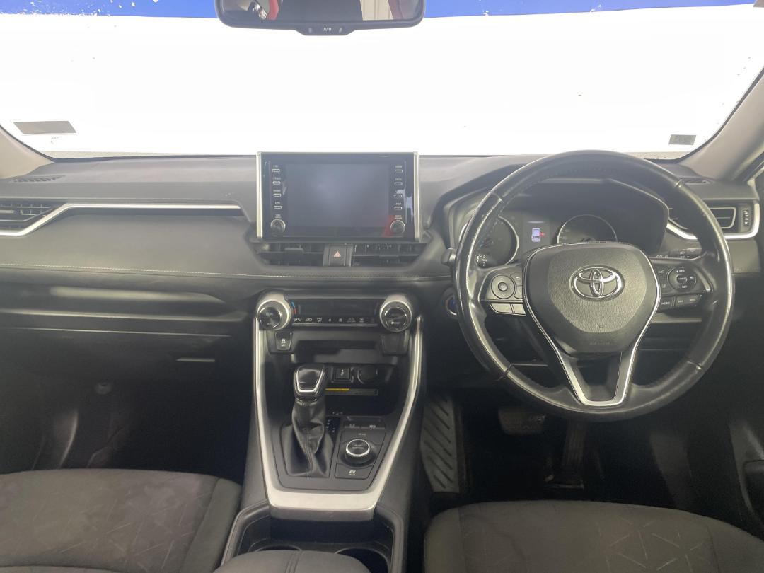 Photo '17' of Toyota Rav4