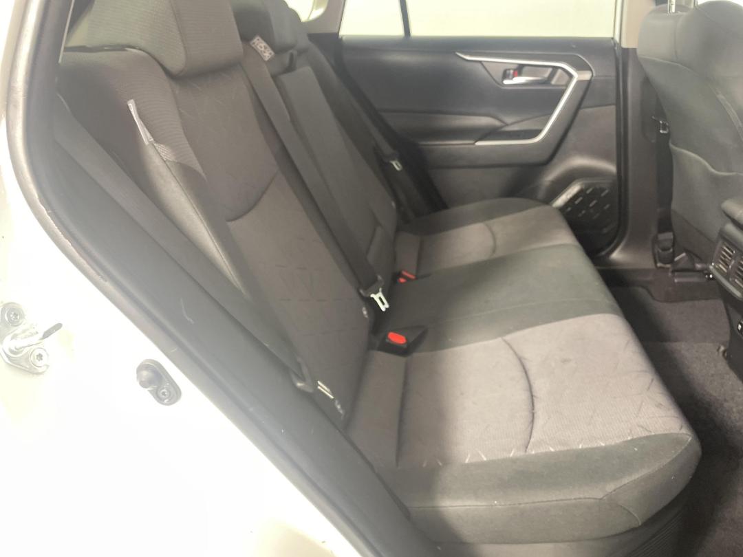 Photo '20' of Toyota Rav4