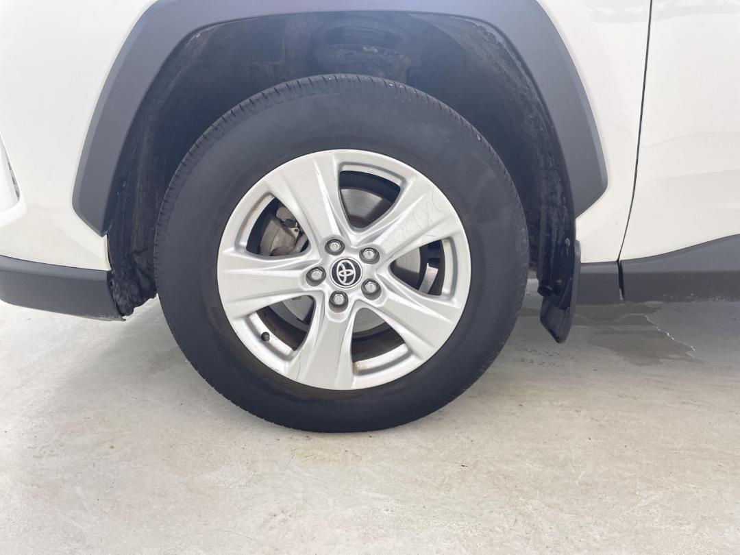 Photo '10' of Toyota Rav4