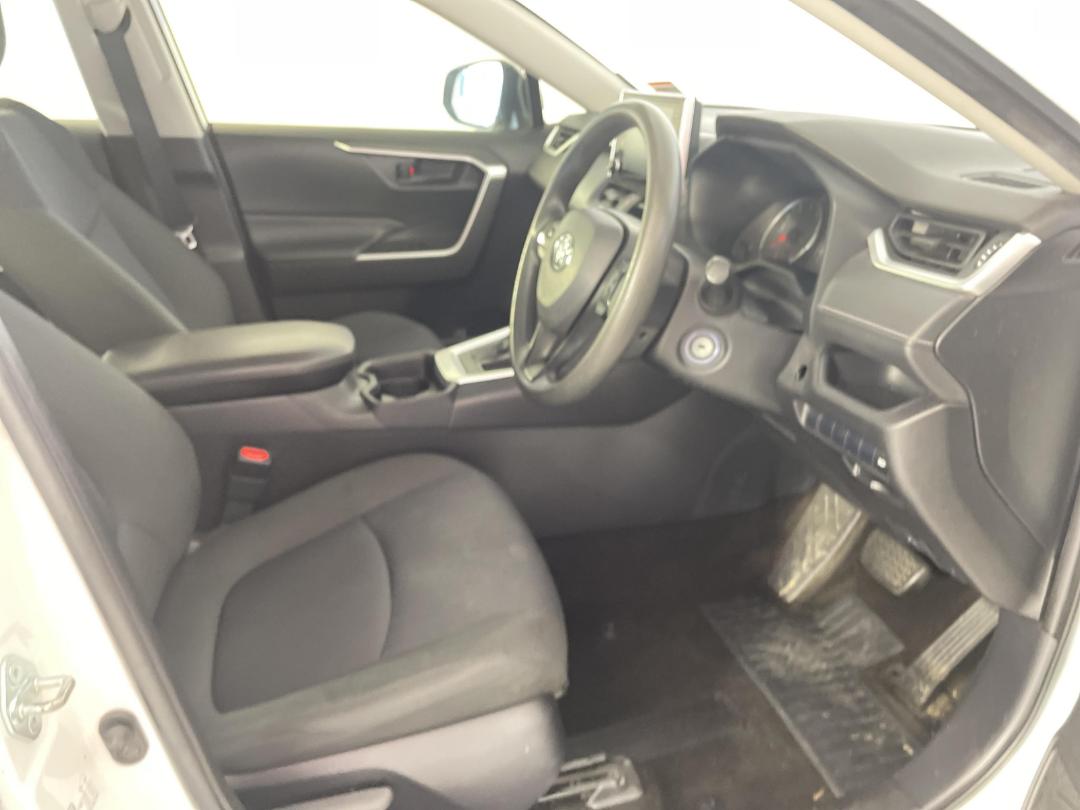 Photo '16' of Toyota Rav4