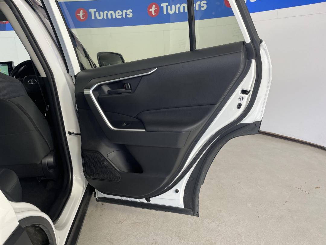 Photo '19' of Toyota Rav4