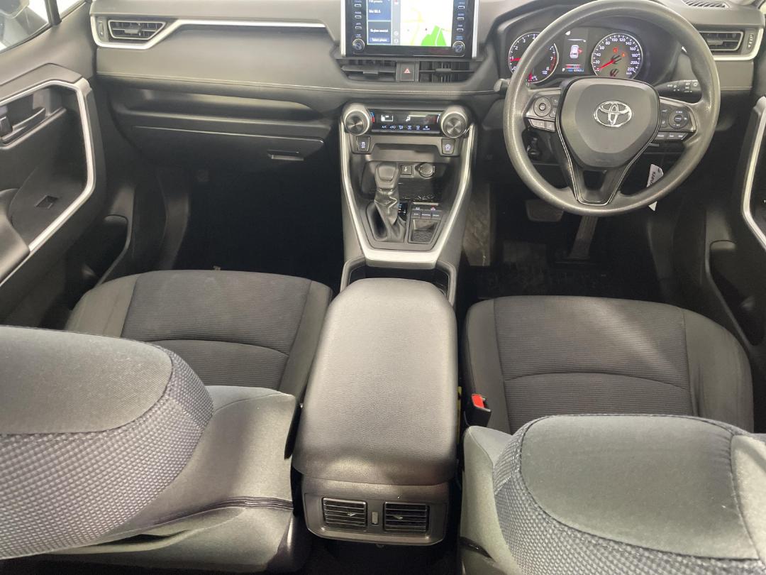 Photo '18' of Toyota Rav4