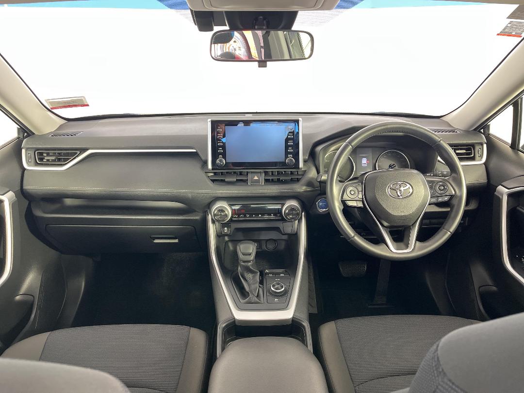 Photo '17' of Toyota Rav4