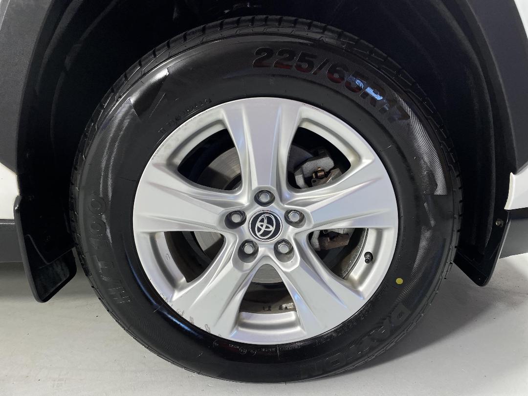 Photo '9' of Toyota Rav4