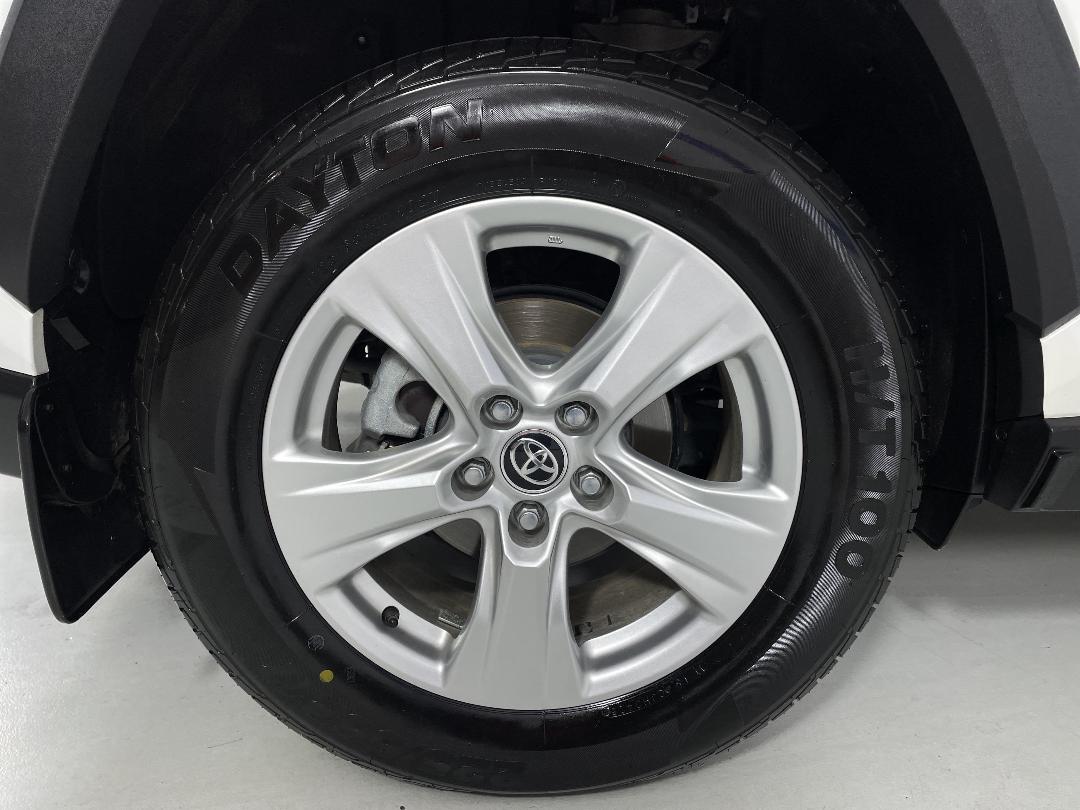 Photo '12' of Toyota Rav4