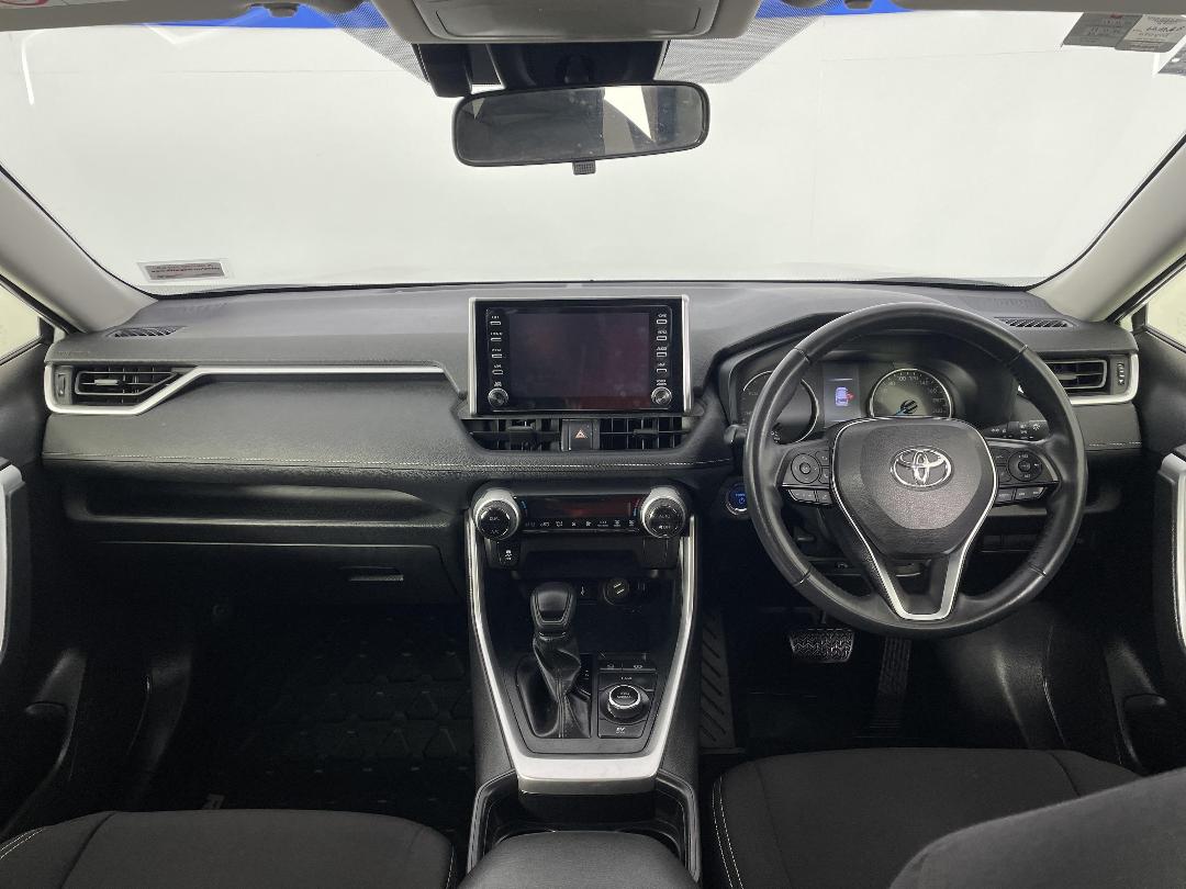 Photo '17' of Toyota Rav4