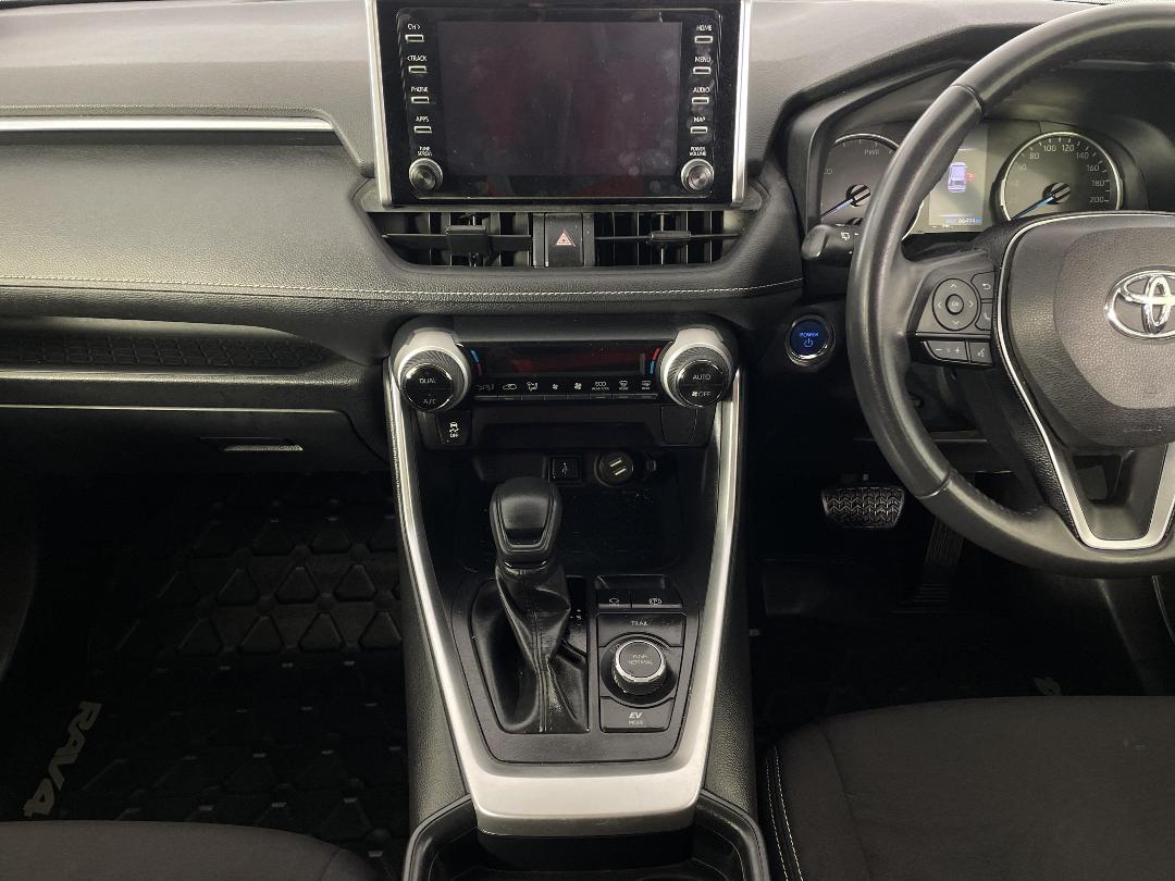 Photo '18' of Toyota Rav4