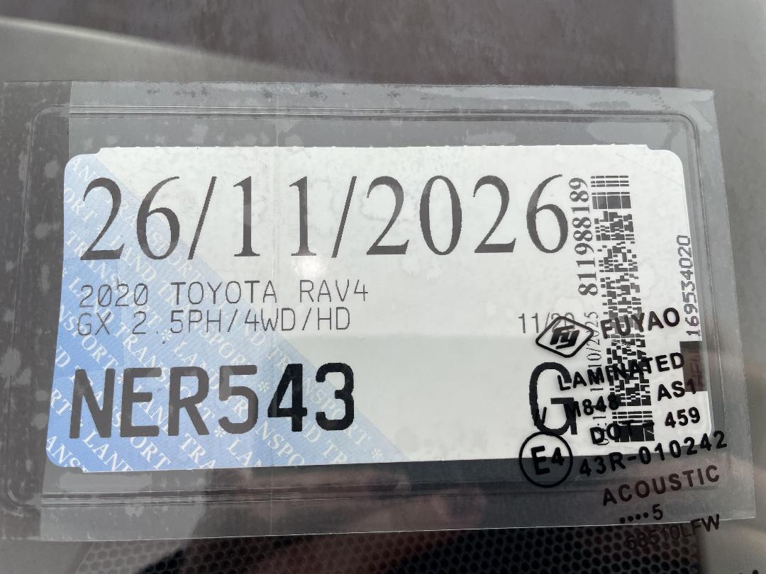 Photo '32' of Toyota Rav4