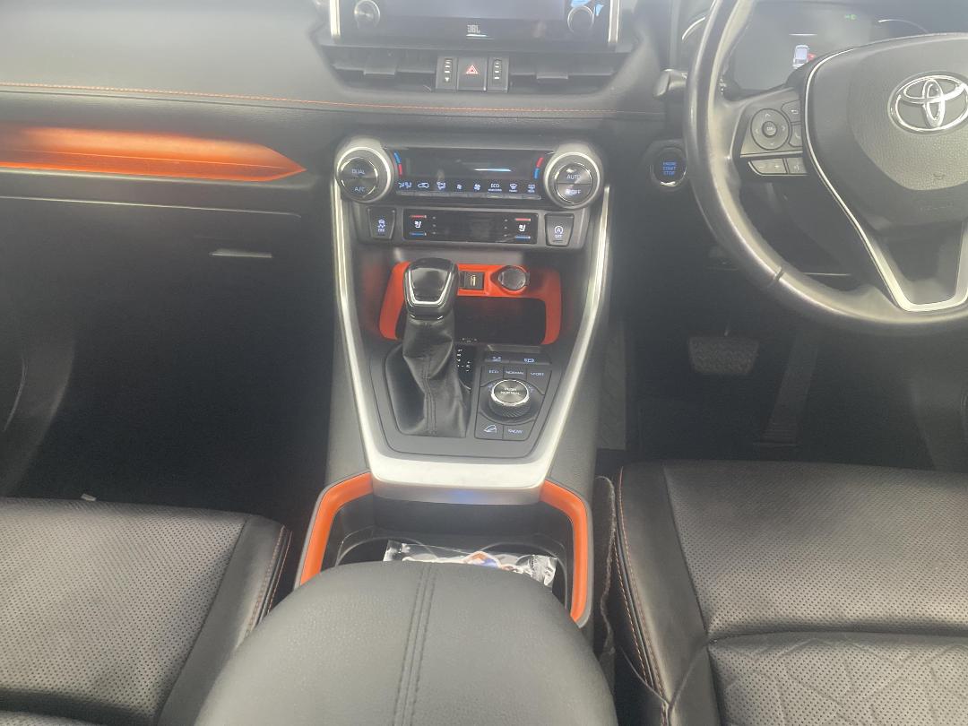 Photo '18' of Toyota Rav4 Photo '18' of Toyota Rav4