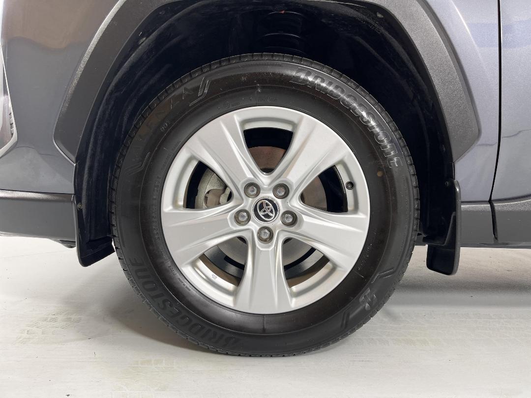 Photo '10' of Toyota Rav4