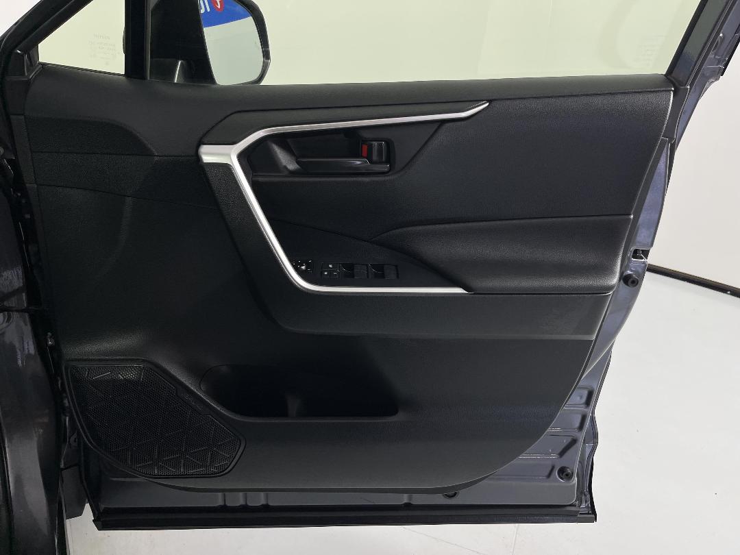 Photo '15' of Toyota Rav4