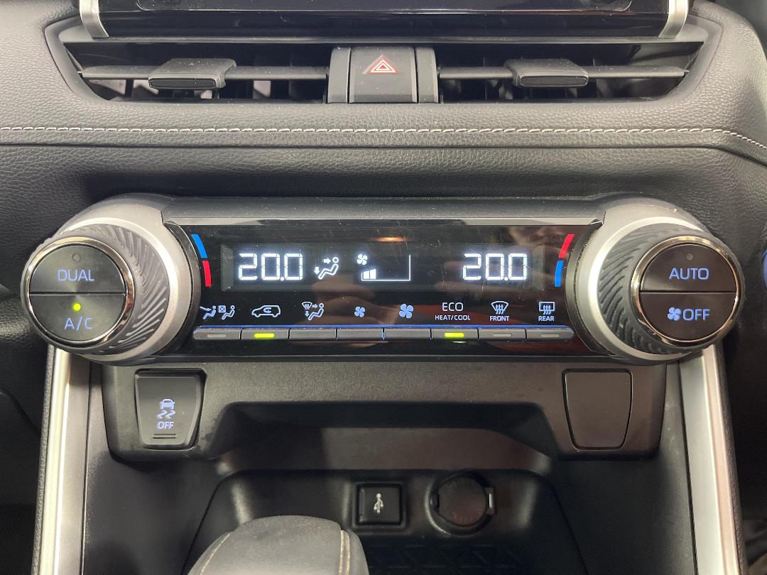 Photo '29' of Toyota Rav4