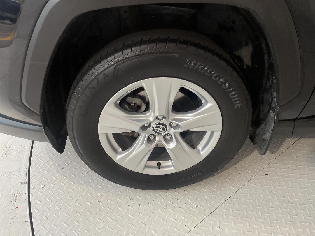 Photo '10' of Toyota Rav4