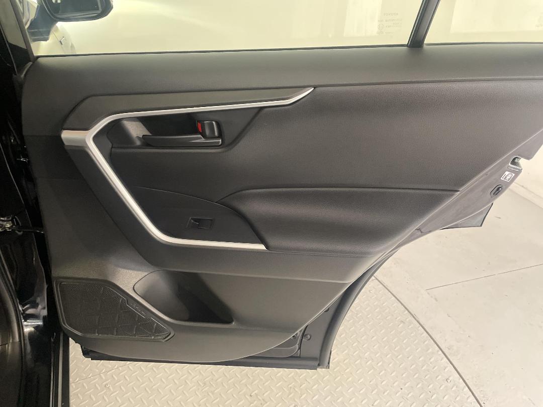 Photo '19' of Toyota Rav4