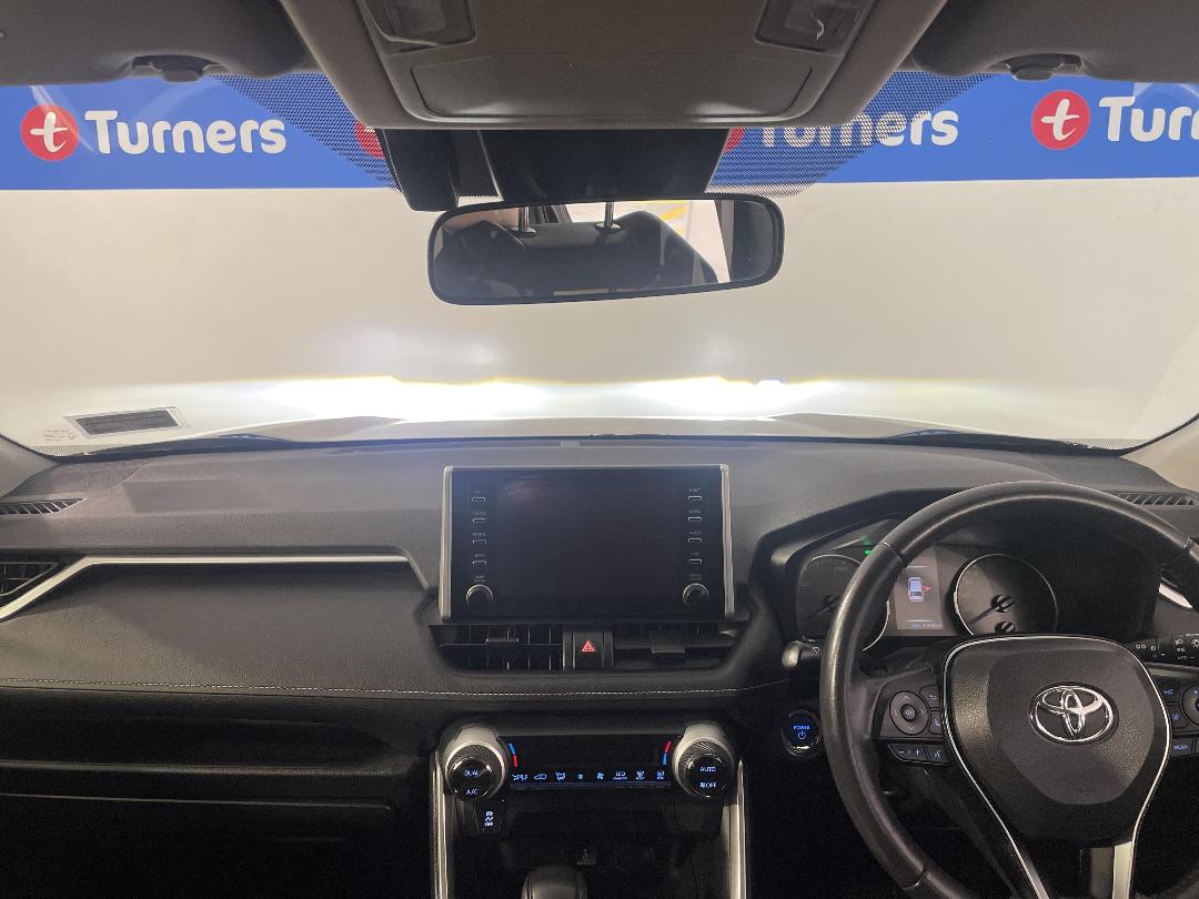 Photo '17' of Toyota Rav4