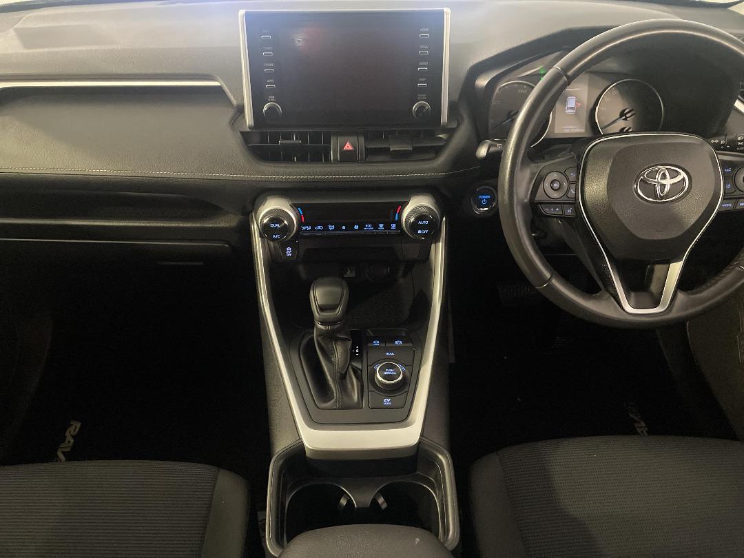 Photo '18' of Toyota Rav4