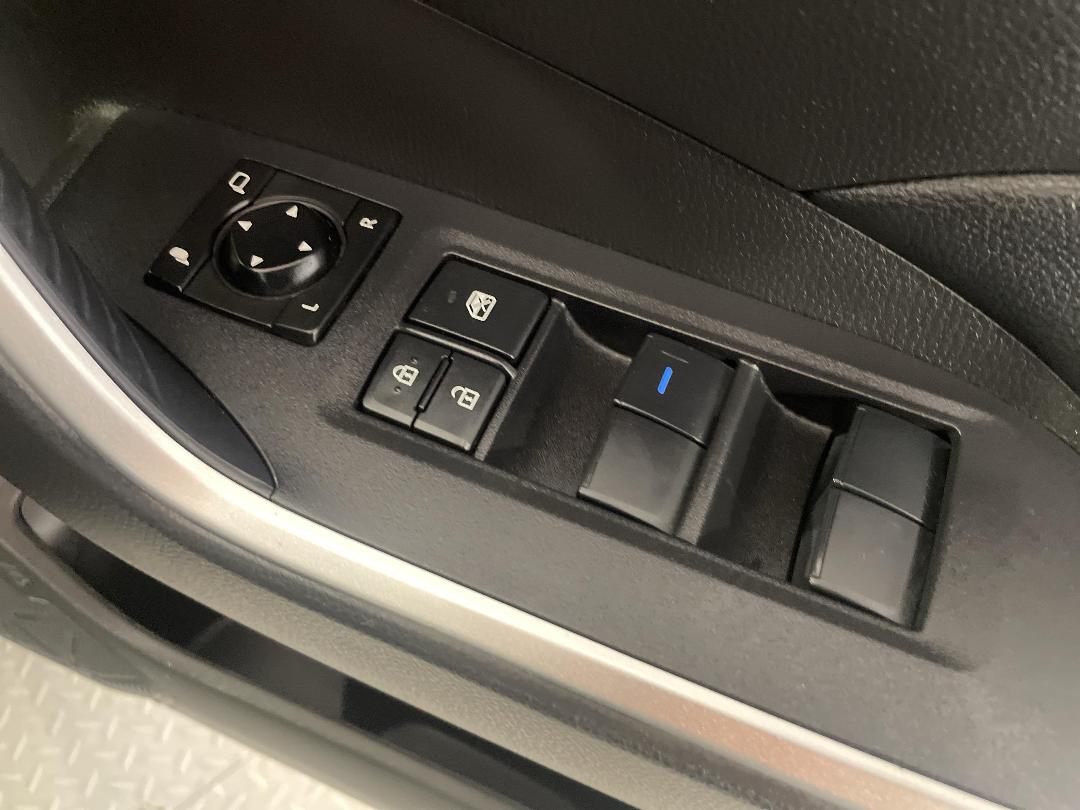 Photo '24' of Toyota Rav4