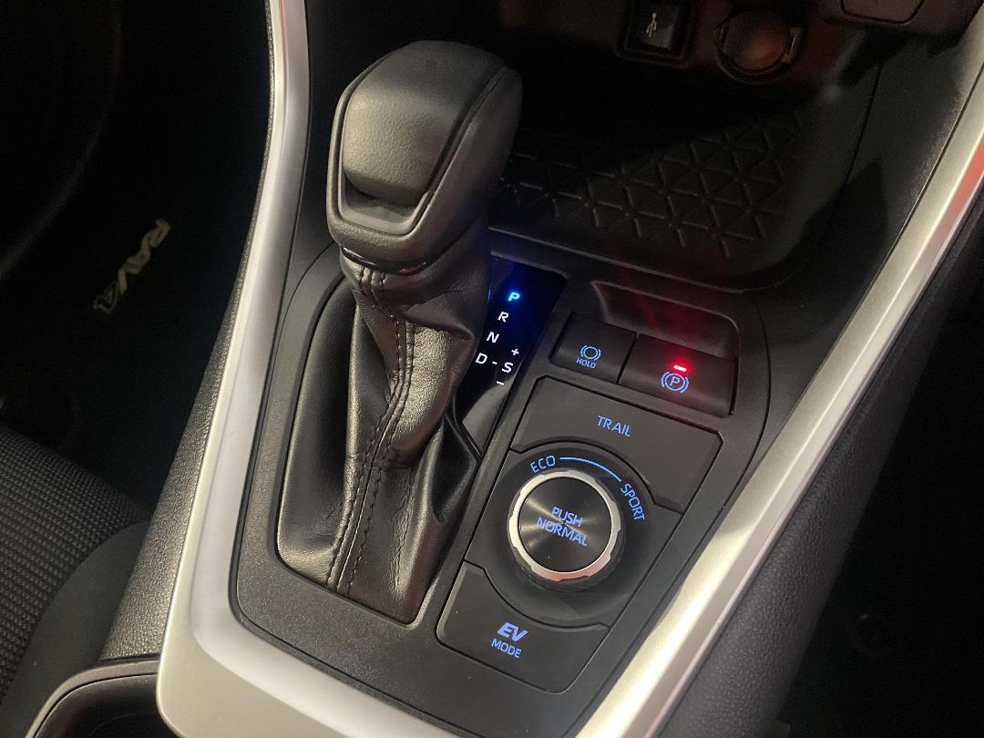 Photo '32' of Toyota Rav4