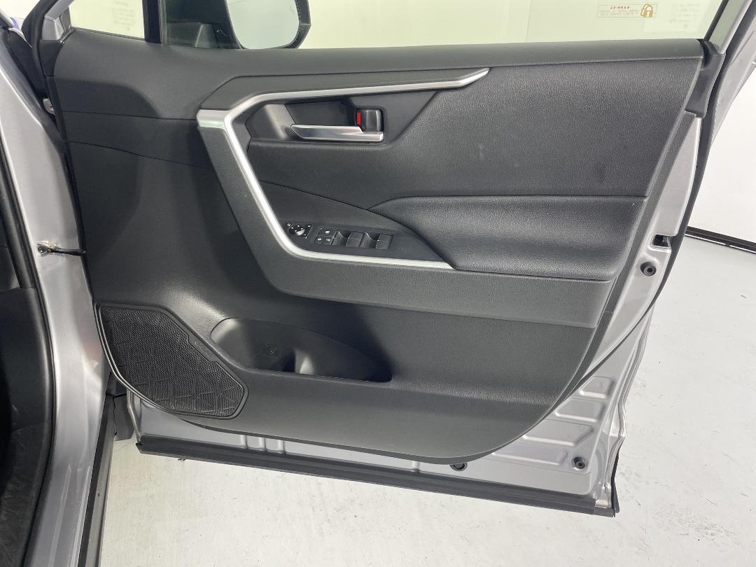 Photo '15' of Toyota Rav4