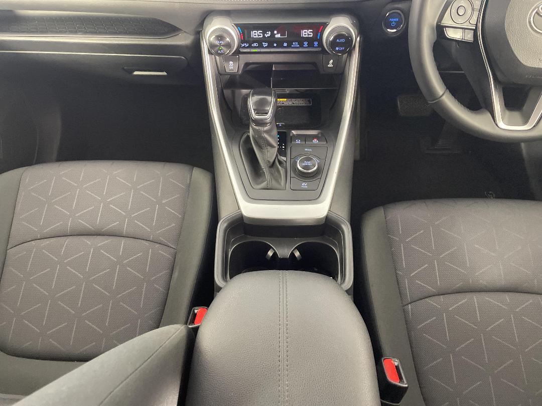 Photo '18' of Toyota Rav4