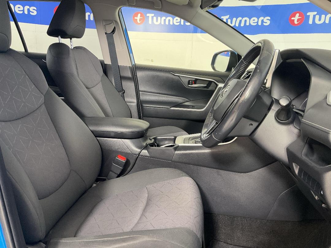 Photo '16' of Toyota Rav4 Photo '16' of Toyota Rav4