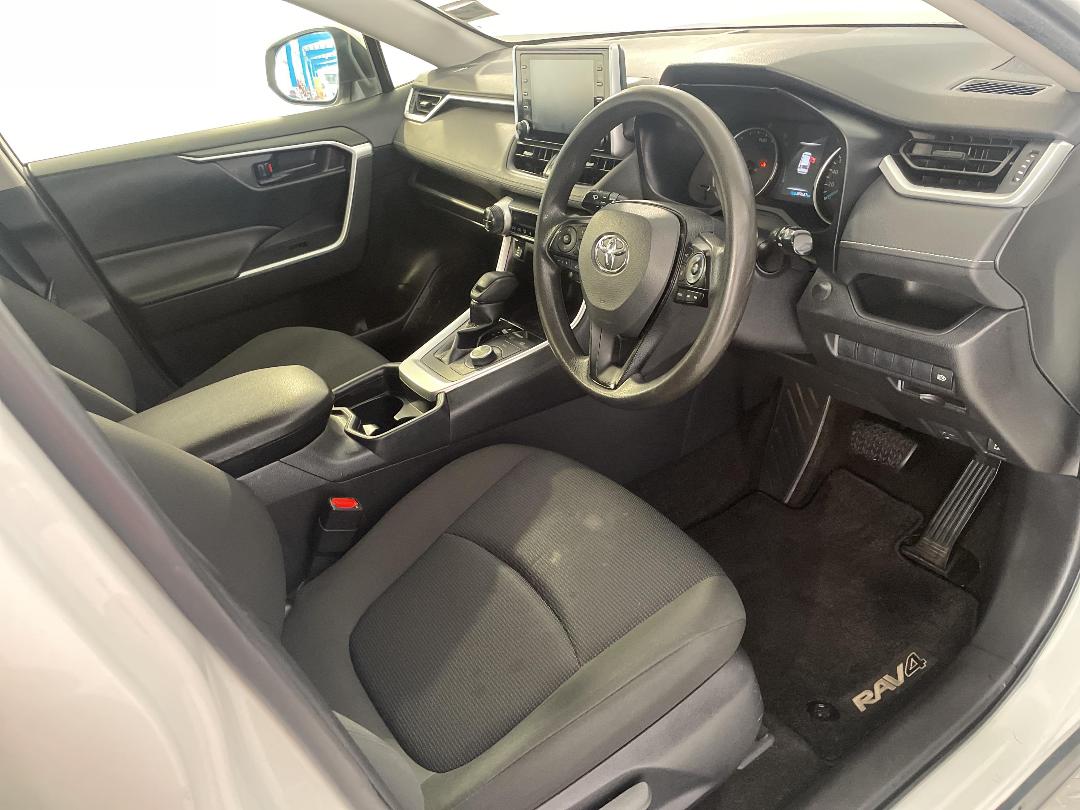 Photo '16' of Toyota Rav4 Photo '16' of Toyota Rav4