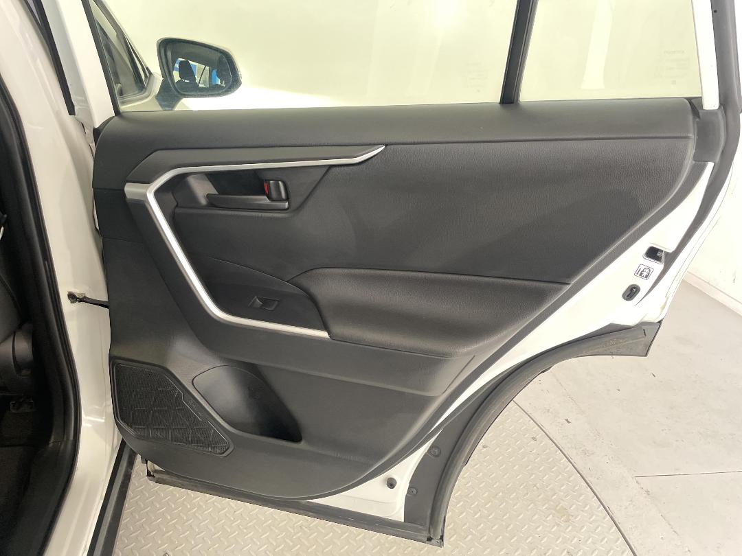 Photo '19' of Toyota Rav4 Photo '19' of Toyota Rav4